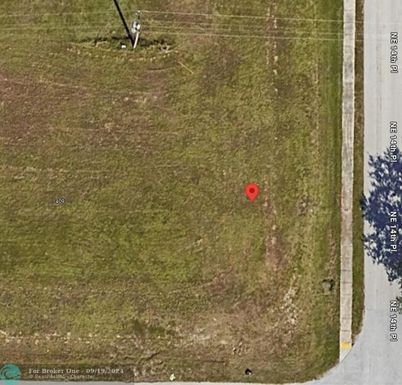 1413 23rd Ter, Cape Coral, FL 33909