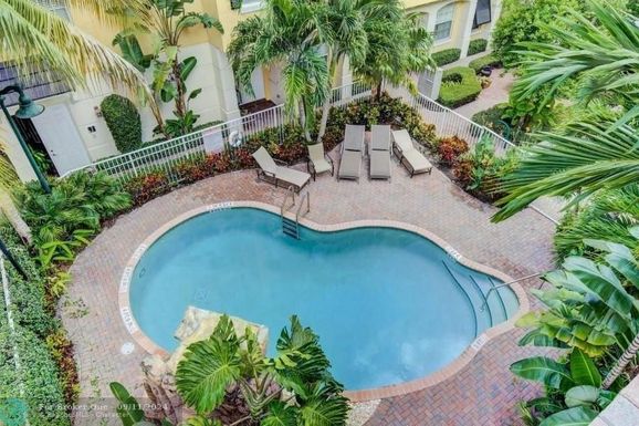 285 6th Ave, Delray Beach, FL 33483