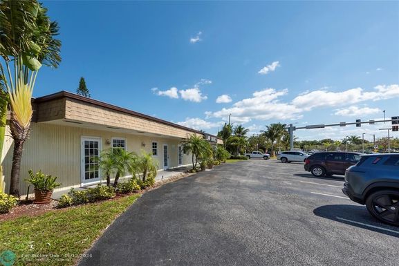 45 Sheridan St, Dania Beach, FL 33004