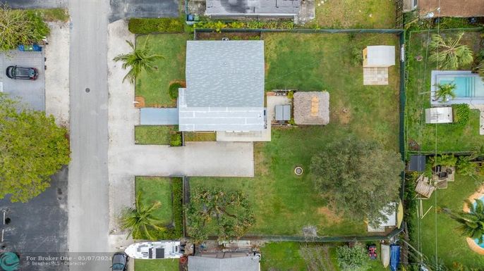 824 22nd Dr, Wilton Manors, FL 33305