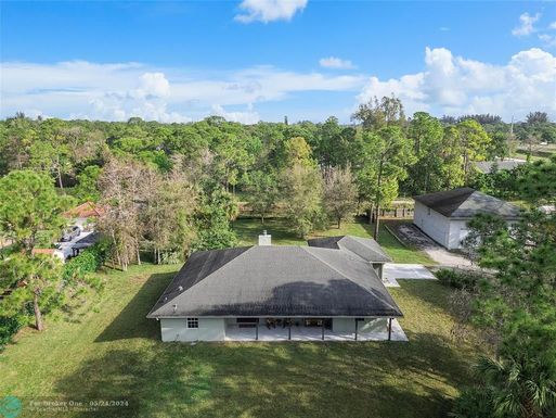 16929 Downers Dr, The Acreage, FL 33470