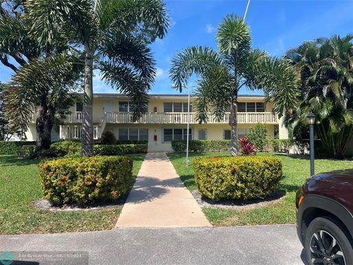 360 Windsor P, West Palm Beach, FL 33417