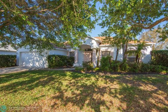 162 37th Dr, Vero Beach, FL 32968