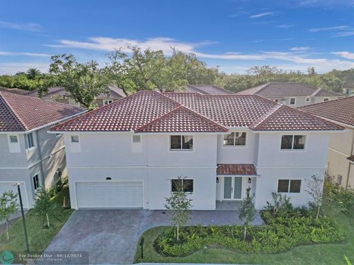 3538 Forest View Cir, Fort Lauderdale, FL 33312