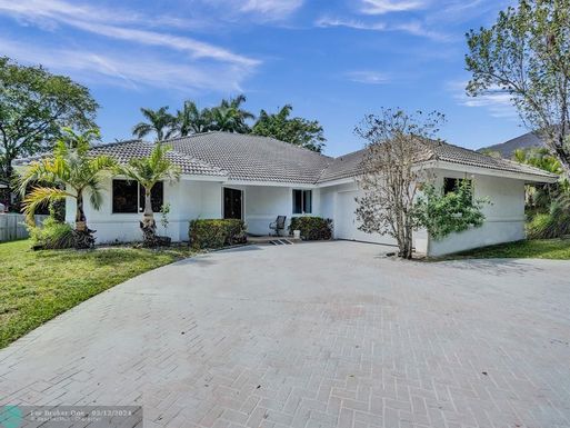 5801 33rd Ave, Fort Lauderdale, FL 33312