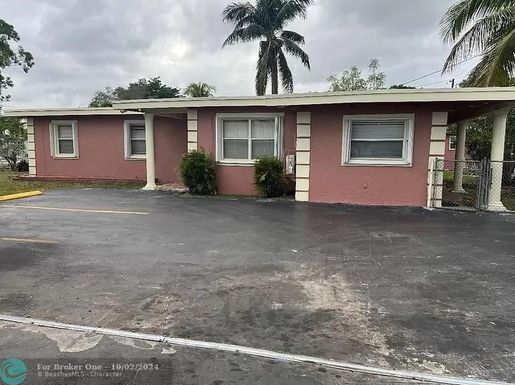 6101 Rodman St, Hollywood, FL 33023