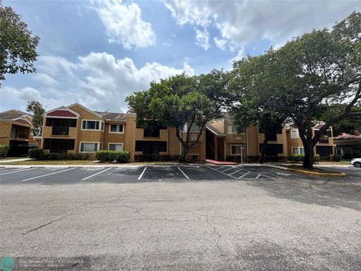 8320 1st St, Pembroke Pines, FL 33025