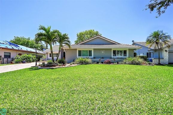 8766 54th St, Coral Springs, FL 33067