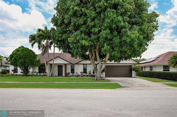 12744 Buckland St, Wellington, FL 33414