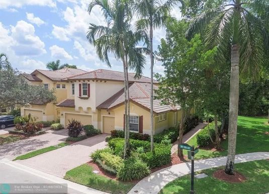 5784 120th Ave, Coral Springs, FL 33076
