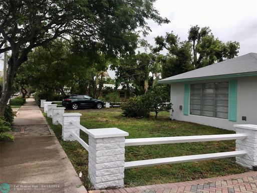 4307 Seagrape Dr, Lauderdale By The Sea, FL 33308