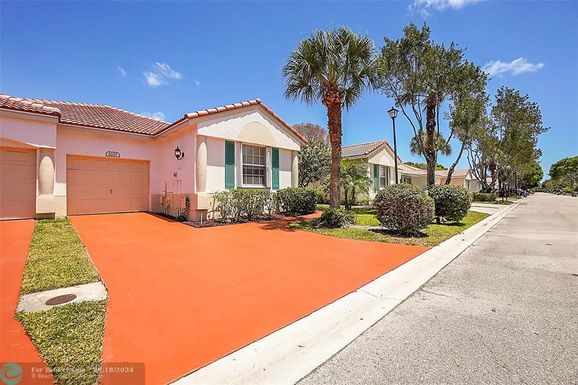 6267 Petunia Rd, Delray Beach, FL 33484