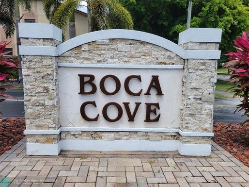 9395 Boca Cove Cir, Boca Raton, FL 33428