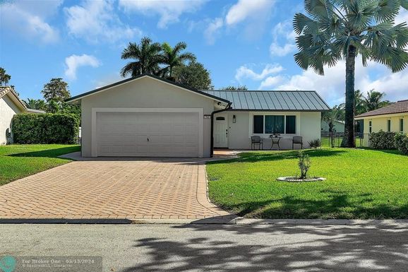 793 87th Ave, Coral Springs, FL 33071