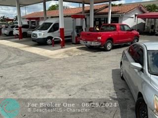 Gas Station Very Profitable, Miami, FL 00000