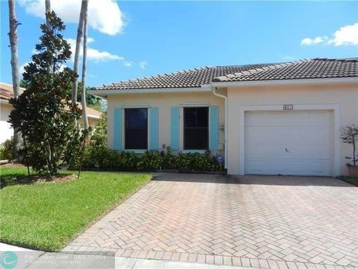 801 158th Ter, Pembroke Pines, FL 33027