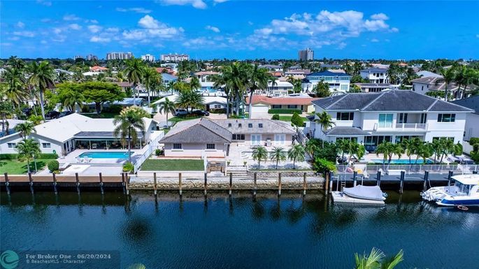 3801 24th Ave, Lighthouse Point, FL 33064
