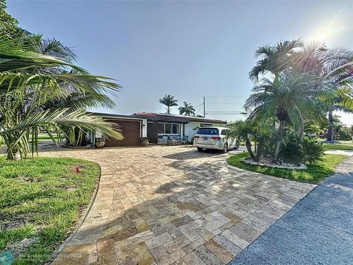 2610 20th Ave, Lighthouse Point, FL 33064