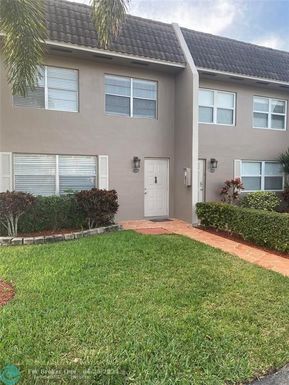 9050 28th St, Coral Springs, FL 33065