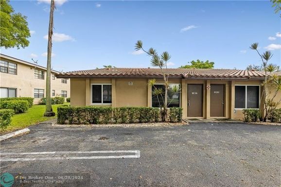 10839 45th St, Coral Springs, FL 33065