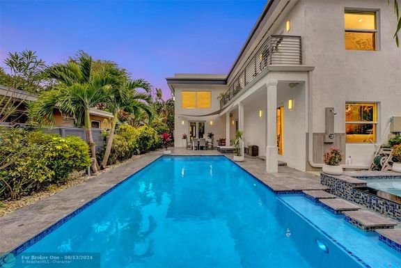 2502 6th Ave, Wilton Manors, FL 33305