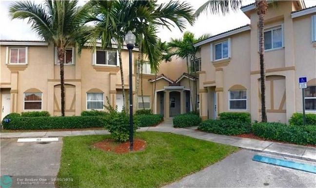 2307 23rd Ter, Homestead, FL 33035