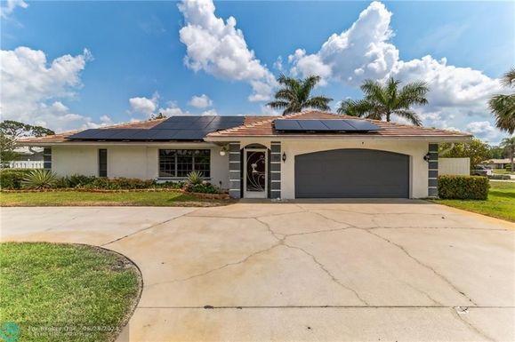 102 Muirfield, Other City Value - Out Of Area, FL 34113