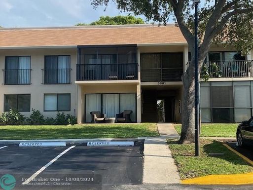 5981 Washington St, Hollywood, FL 33023