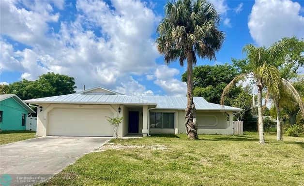 774 Del Rio Blvd, Port St Lucie, FL 34953