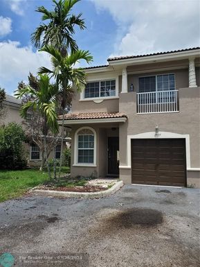 1717 94th Ave, Coral Springs, FL 33071