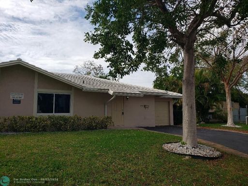 4392 Riverside Dr, Coral Springs, FL 33065