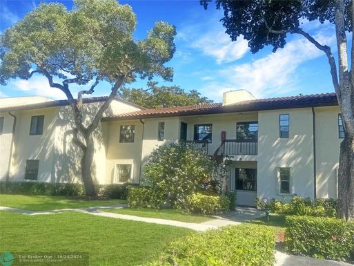 21839 Arriba Real, Boca Raton, FL 33433