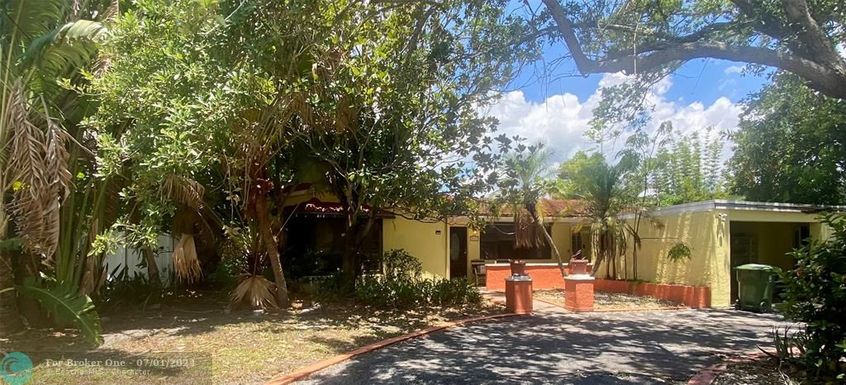 2333 19th Ave, Wilton Manors, FL 33305