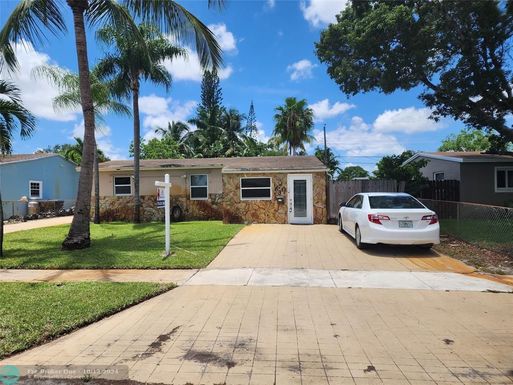 630 68th Way, Hollywood, FL 33024