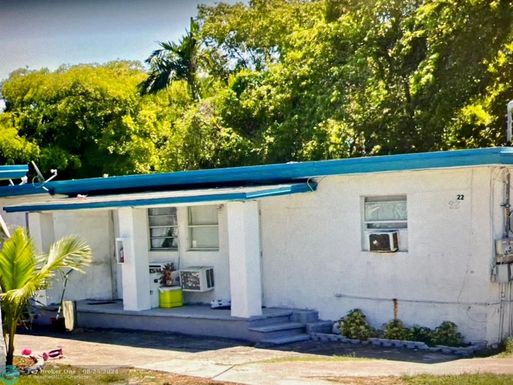 22 8th Ave, Dania Beach, FL 33004