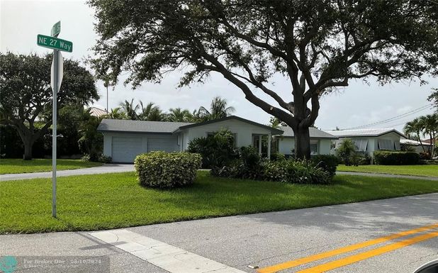 2761 12th St, Pompano Beach, FL 33062