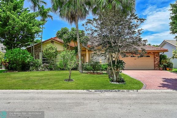 10764 9th Mnr, Coral Springs, FL 33071