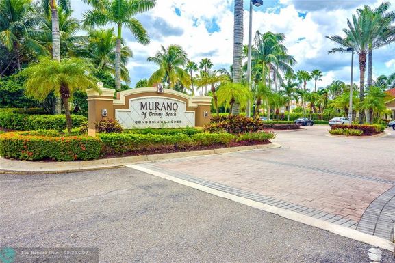 15095 Michelangelo Blvd, Delray Beach, FL 33446