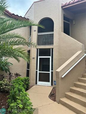 401 86th Ave, Pembroke Pines, FL 33025