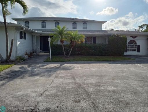 8781 Bates Rd, Palm Beach Gardens, FL 33418