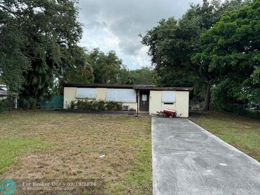 5221 28th Ave, Dania Beach, FL 33312