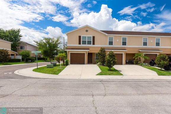 7137 Merlot Sienna Ave, Gibsonton, FL 33534