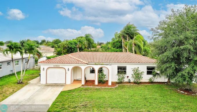 10942 Gable St, Boca Raton, FL 33428