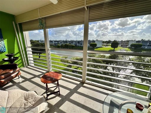 4029 Hythe B, Boca Raton, FL 33434