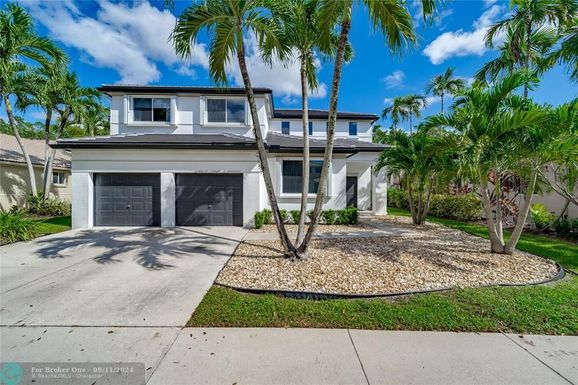 1367 Camellia Cir, Weston, FL 33326