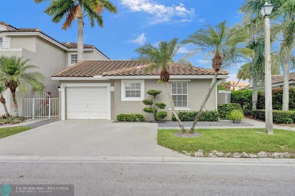 5661 117th Ave, Coral Springs, FL 33076