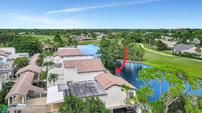 900 Greensward Ln, Delray Beach, FL 33445