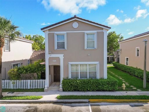 10551 57th St, Coral Springs, FL 33076