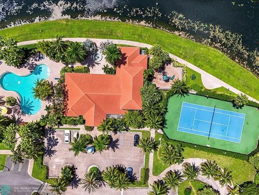 15055 Michelangelo Blvd, Delray Beach, FL 33446