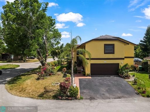 3802 73rd Way, Coral Springs, FL 33065